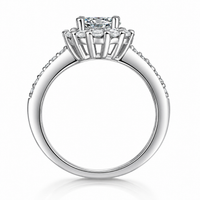 Illumina Ring — Shaped Around the Light