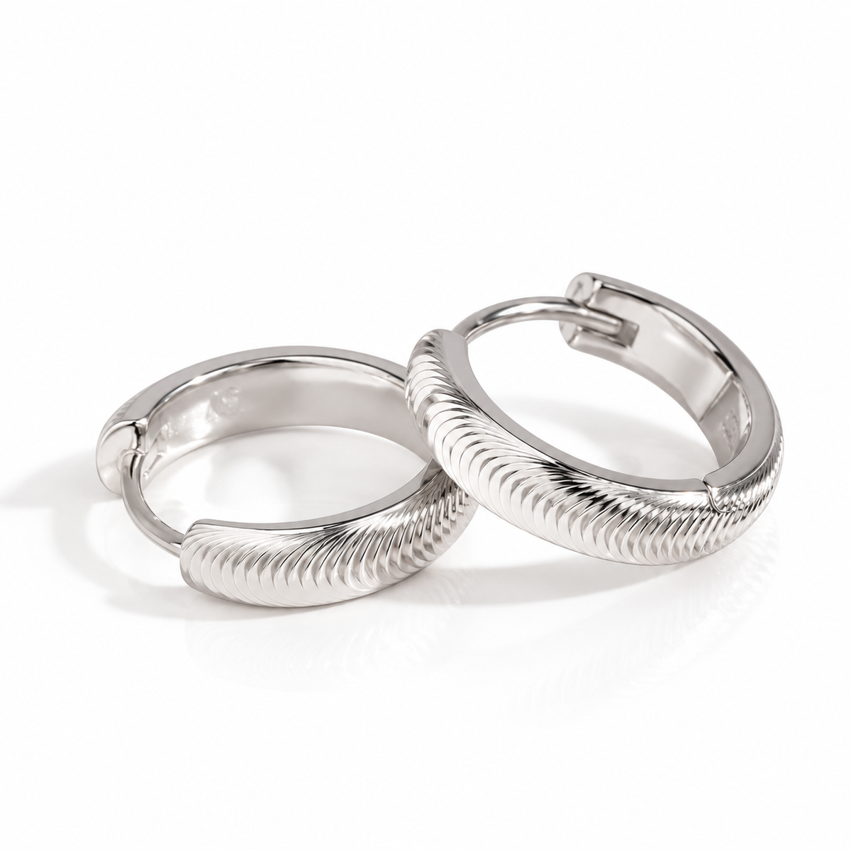 Cat’s Eye Earrings – A Reflection in Motion