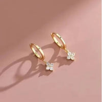 Four-Leaf Flower Zircon Bracelet