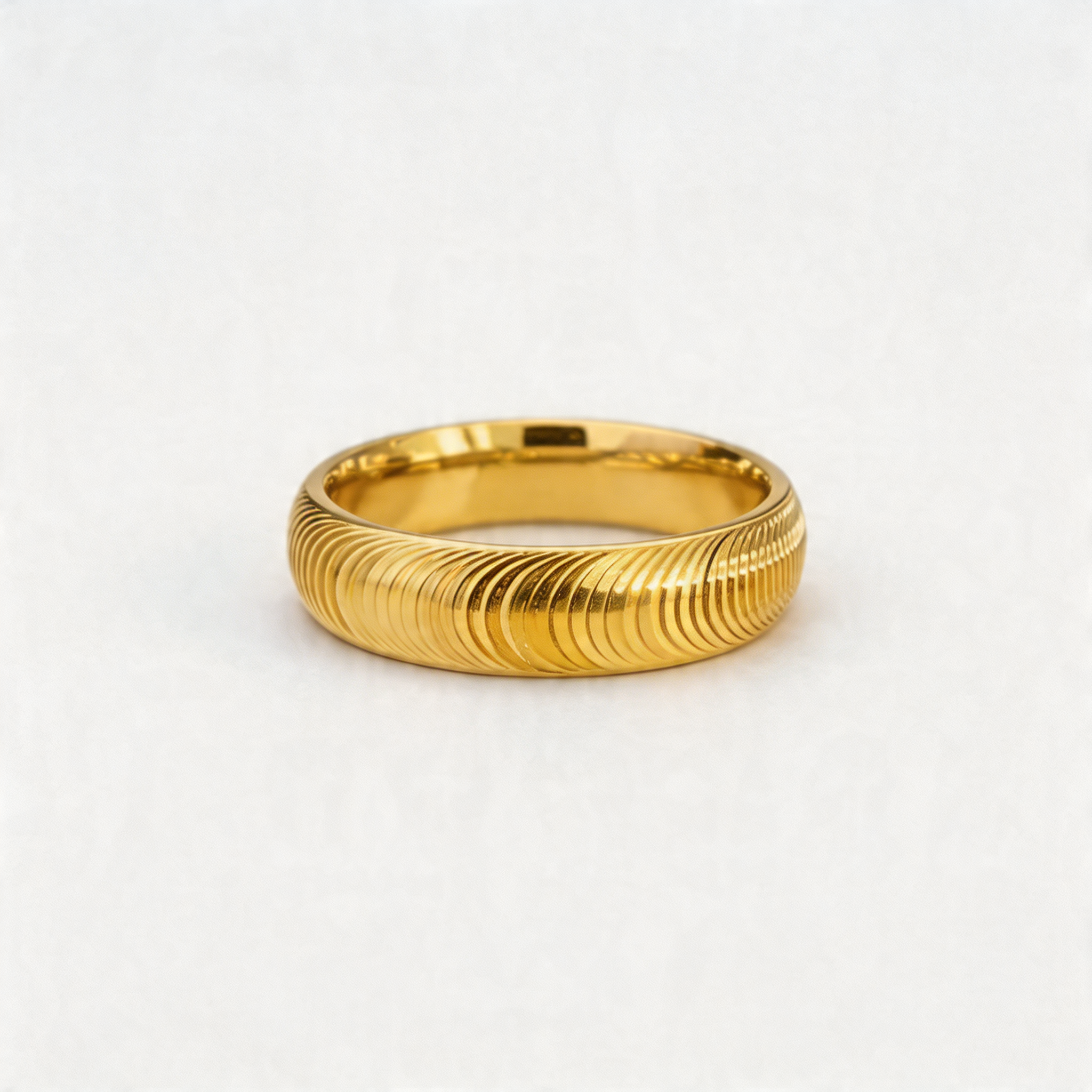 Cat’s Eye Ring – A Reflection in Motion