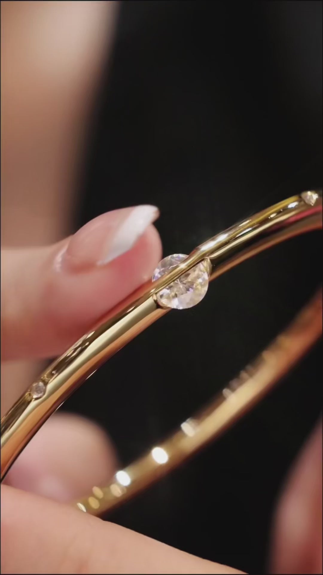 Rotating Shooting Star Ring – A Sparkle in Motion